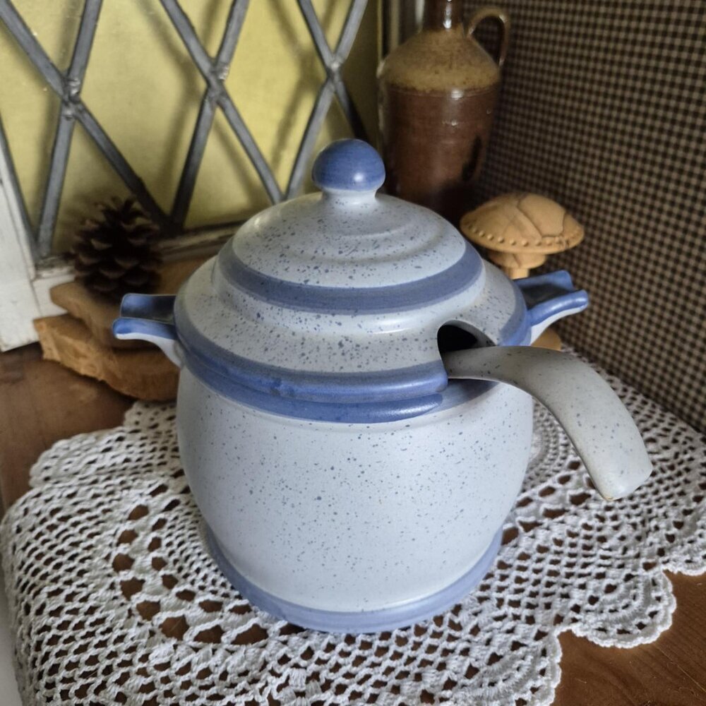 LAURENTIAN POTTERY Vintage Blue Tureen - Picture 6 of 7